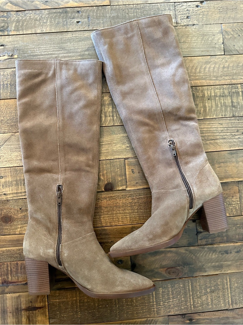 House of Harlow 1960 Tan Suede Knee High Heeled Boot Size 7.5 NWOB - Picture 2 of 8